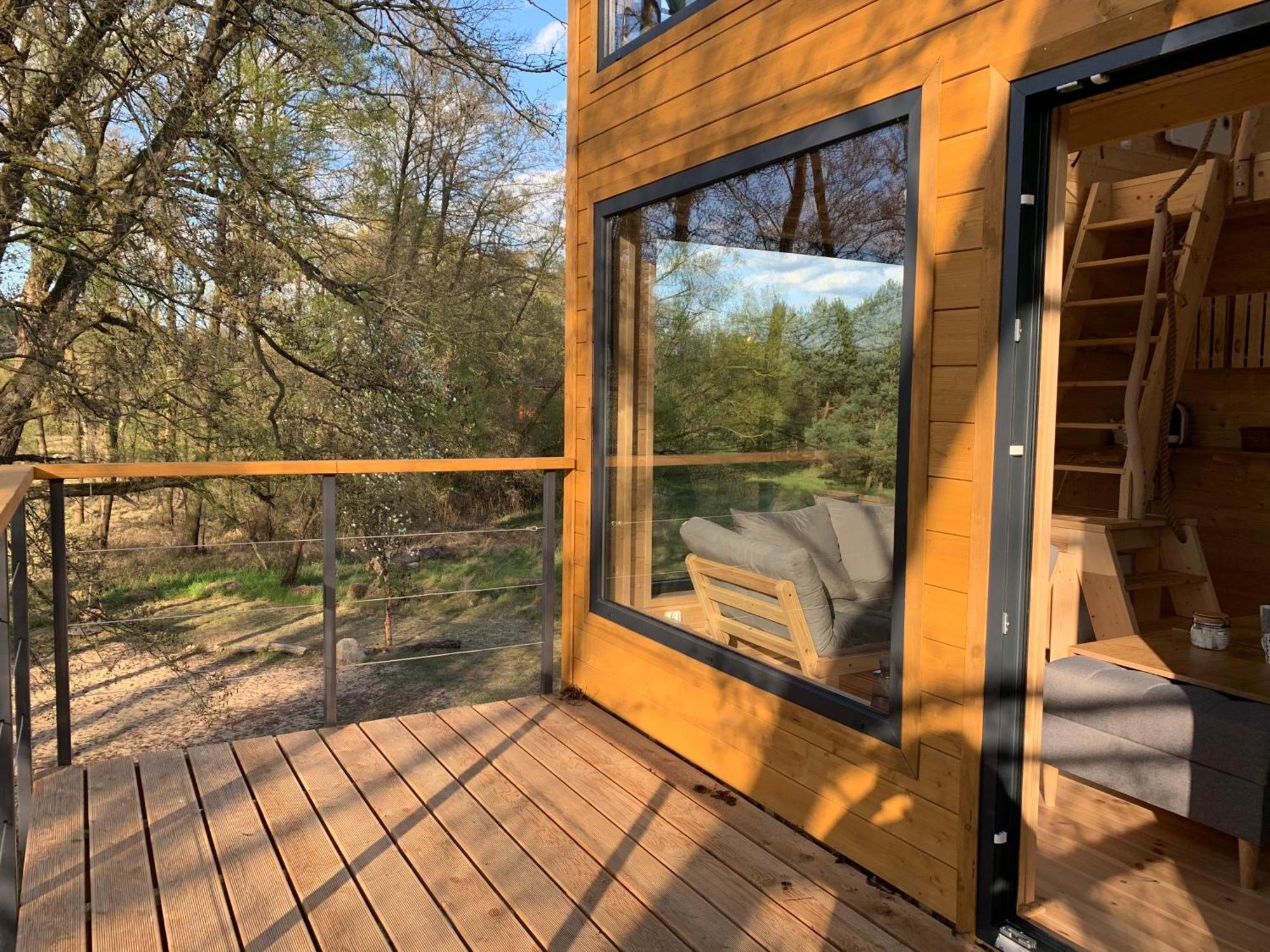Domek Na Drzewie W Dolinie Uradu Exterior foto